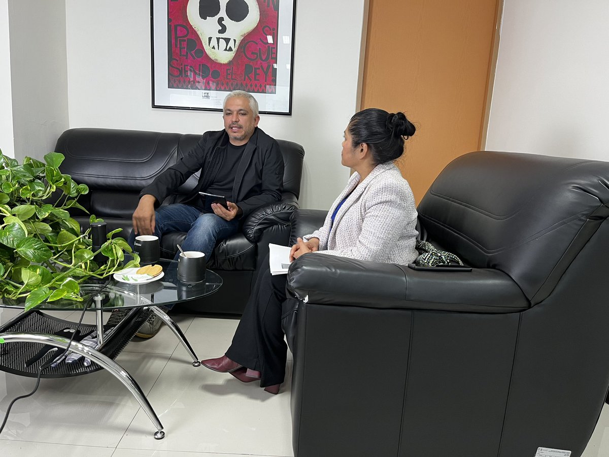 CACEHNACIONAL's tweet photo. 📌 Estamos en las oficinas de la STyFE con el Mtro @Luis_diazdeleon por Facebook live, para hablar sobre los derechos laborales de las #TrabajadorasDelHogar, de la primera cooperativa de #PTH en 🇲🇽 y la App #Dignas.

@TrabajoCDMX
#COODEPTH

https://t.co/EdgG0UYJ7T https://t.co/lAoH7kazD6