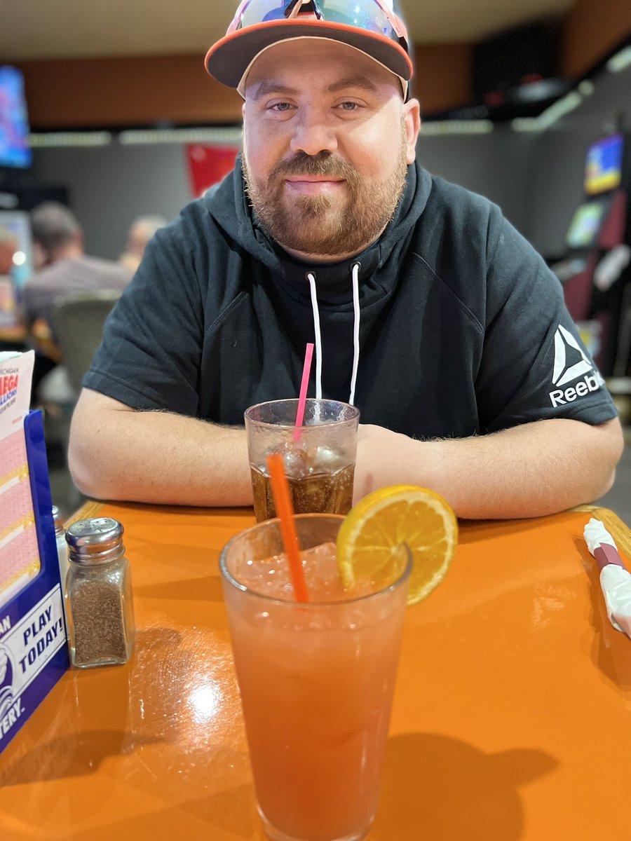 aprice1112's tweet photo. Just what the doctor ordered! After a long stressful week it’s time to unwind with my best friend and have a (much needed) drink! 😁🍹 https://t.co/P9HElVGhwz