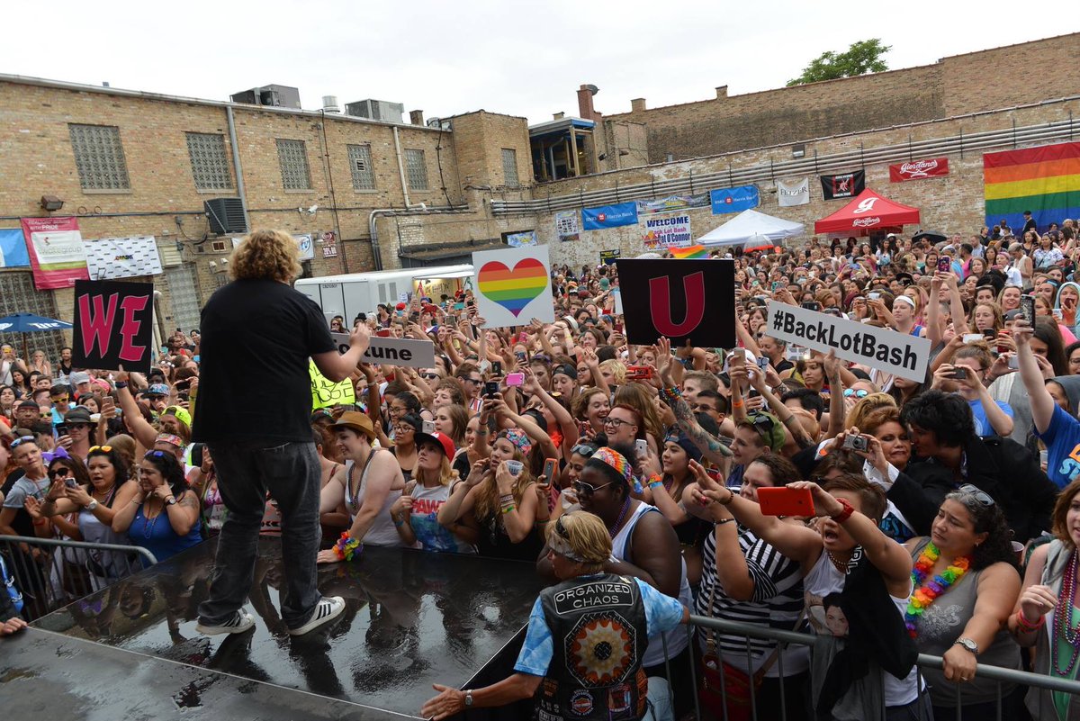 backlotbash's tweet image. In ONE week - we’re BACK! 🥰

Last weekend for discounted weekend 🎟 Tickets 🎟 at BackLotBashChicago.com

#backlotbash #chicago #backlotbashchicago #andersonville #outdoor #livemusic #festival