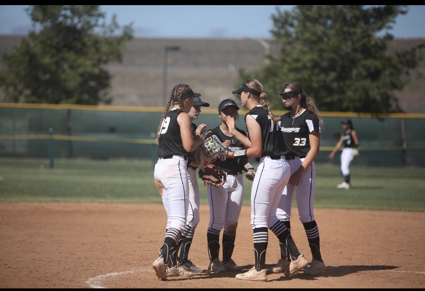 MorganKacalek's tweet photo. Had a great time this past weekend and we played some great softball at the Triple Crown “Zoom Into June” in SoCal.  My team and I will be heading to the USA Preps “Stars and Stripes” tournament in Las Vegas, June 23-26th.  @CSA_Athletes @EastonPreps @USAPreps https://t.co/3lHKLWdZFU