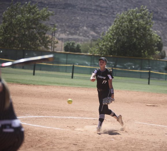 MorganKacalek's tweet photo. Had a great time this past weekend and we played some great softball at the Triple Crown “Zoom Into June” in SoCal.  My team and I will be heading to the USA Preps “Stars and Stripes” tournament in Las Vegas, June 23-26th.  @CSA_Athletes @EastonPreps @USAPreps https://t.co/3lHKLWdZFU