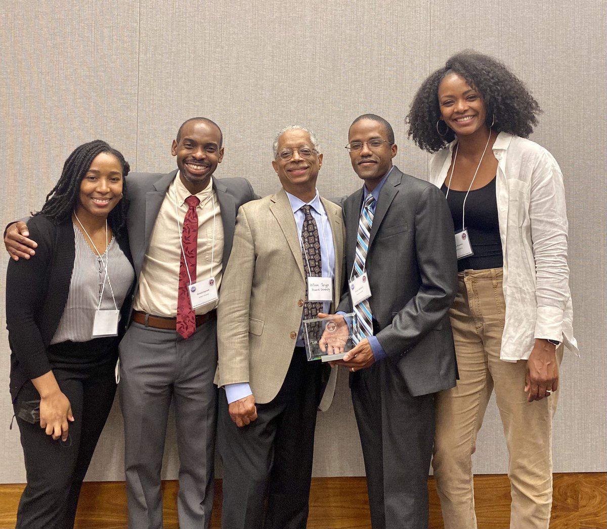 Congratulations Omari Swinton on winning the 2022 Impactful Mentor Award! #EconTwitter <a href="/HowardEcon/">Howard Economics</a> @AndriaSmythe <a href="/GEDanielsJr/">Gerald Eric Daniels</a> <a href="/WSpriggs/">William E. Spriggs</a> <a href="/AEAMP1/">AEAMP</a> #AEASP2022 #AEASMPC