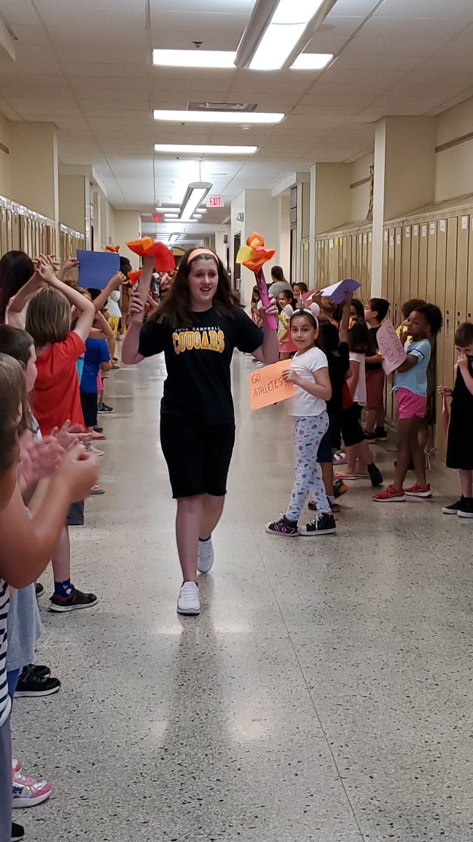MmeMastromatteo's tweet photo. A great day to cheer on our GAINS students at their very own Special Olympics!! Go Cougars go!! 🙌👏❤ @JohnCampbellPS @Dana52300 https://t.co/cZopzUIWoN
