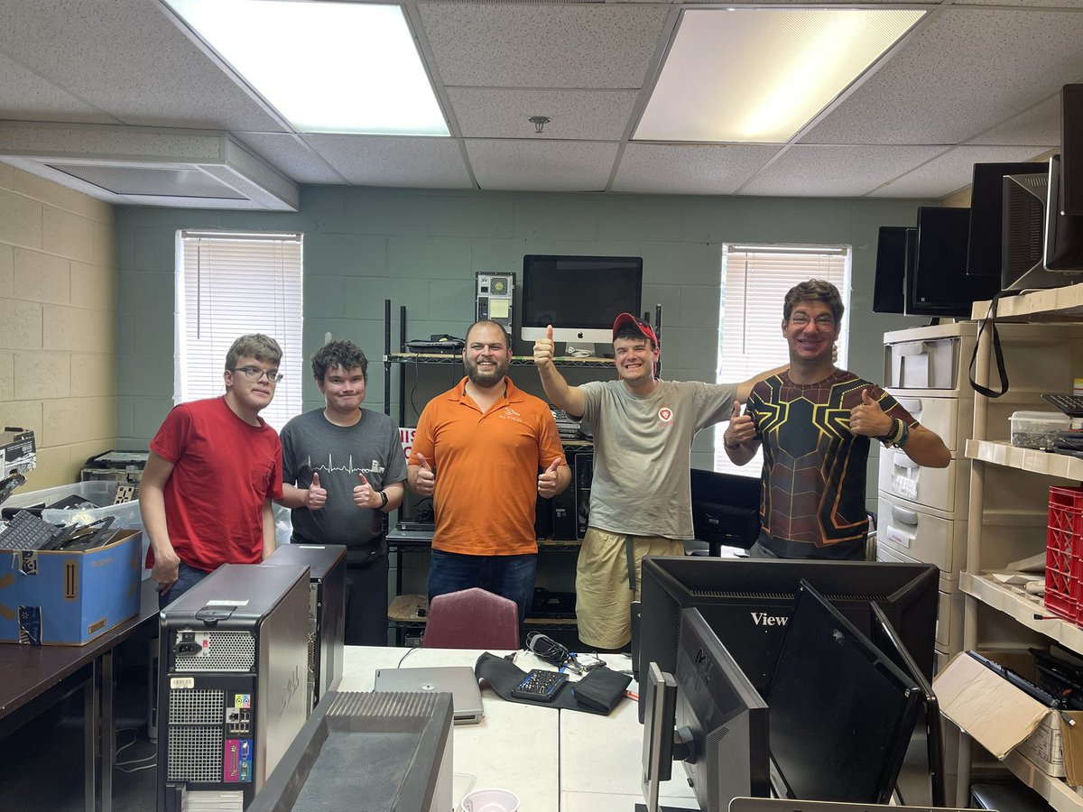 Thank you Chase from <a href="/AllSyncedIT/">All Synced</a> for stopping by Lionheart WORKS and bring more technology donations! We’re excited to get to work on them! 💻🖥
#tech #nonprofit #nonprofits #alpharettaga #milton #community #givingbacktothecommunity