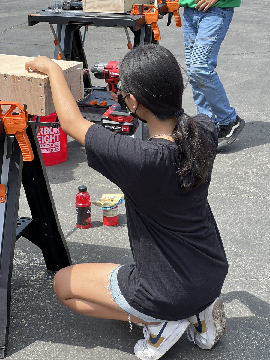 The second Mobile Training Lab possible by <a href="/HFTforSchools/">Harbor Freight Tools for Schools</a>. These middle school students learned about safety and how to use hand tools. Great things happening in Career and Technical Education. We have a few spots for next week still. docs.google.com/forms/d/e/1FAI…