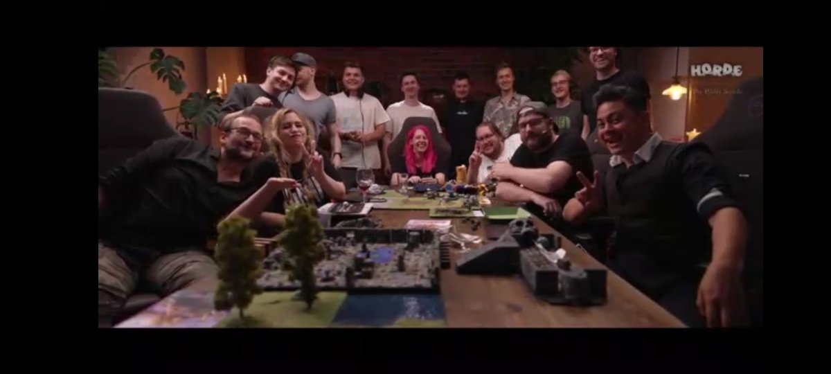 theVirus_1909's tweet image. Es wird still im Immergrünen Tal. Das erste Zeitalter ist vergangen. Es war eine Ehre, euch auf dieser Reise begleiten zu dürfen.

@TheLizaGrimm, @xPandorya, @Gronkh, @PhunkRoyaI, @Kleifferson, @sanifox, @Kapuzenwurm und Team:
Fühlt euch umarmt. ❤️

#WildeHORDE #ModsLoben