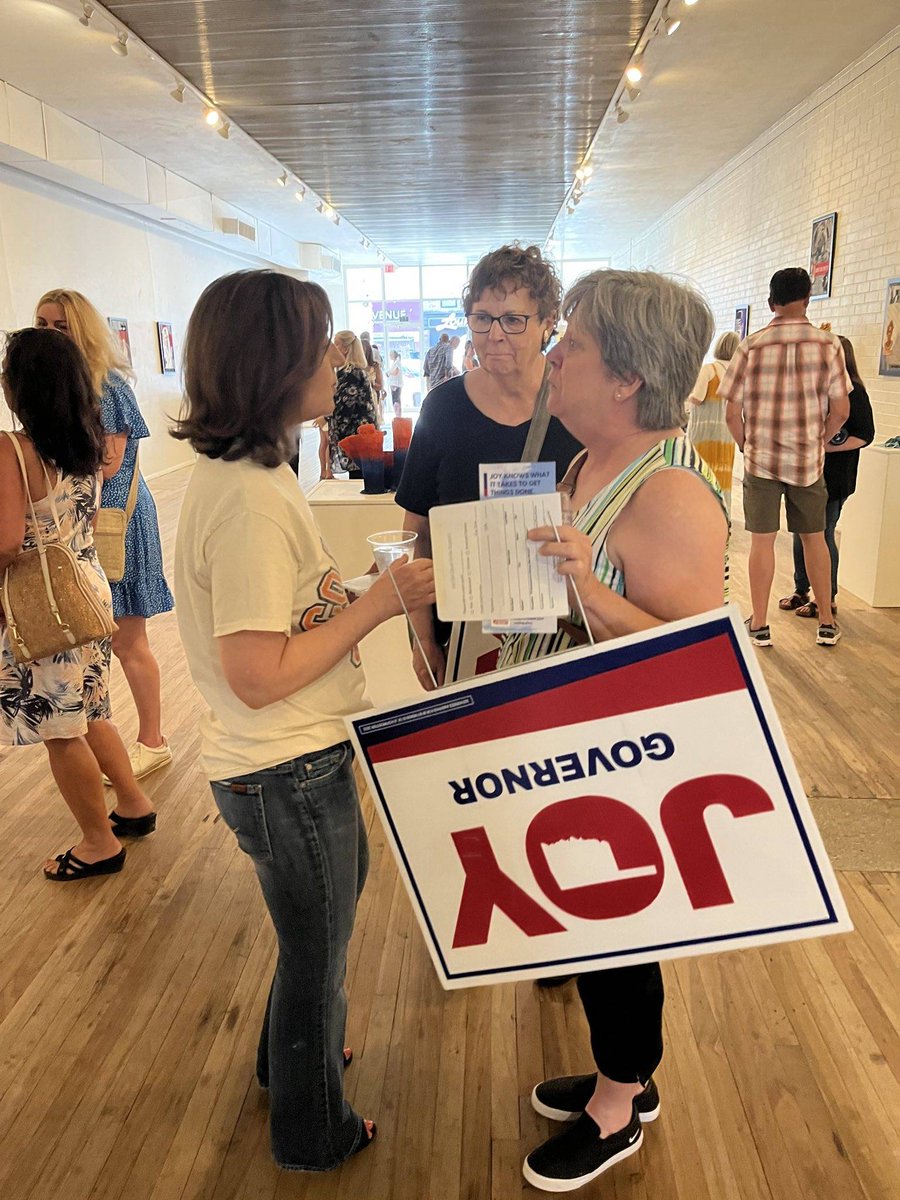 joy4ok's tweet photo. Art and wine and dogs and yard signs and thoughtful conversation. Thank you, Stillwater, for a great day #ontheroad. 
🧡🧡🧡
#HometownTour #ChooseJoy https://t.co/dTWRCCYaSg