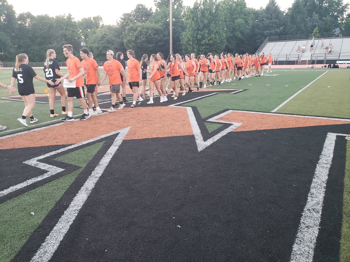 Patricia Cartier (@hsnprincipal) on Twitter photo The Juniors beat the Seniors 20-6 in a well played gsme. There was a great crowd supporting both teams. Good coaching plays from both sides too! #MTPSpride <a href="/MTPSpride/">Middletown Township Public Schools</a>
<a href="/HighSchoolNorth/">High School North</a> <a href="/TheLions_Roar/">The Lions Roar</a> @DrReginioHSN @NorthAPHerbert The Juniors beat the Seniors 20-6 in a well played gsme. There was a great crowd supporting both teams. Good coaching plays from both sides too! #MTPSpride <a href="/MTPSpride/">Middletown Township Public Schools</a>
<a href="/HighSchoolNorth/">High School North</a> <a href="/TheLions_Roar/">The Lions Roar</a> @DrReginioHSN @NorthAPHerbert