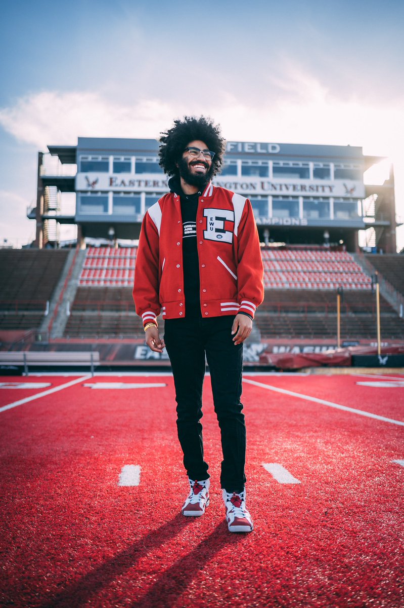 trevor_bowens's tweet photo. After tomorrow Im officially an EWU Alumn😇 https://t.co/pjyVEmH0yg