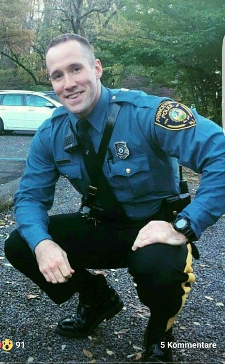 UniformReal's tweet photo. THANK YOU FOR YOUR SERVICE https://t.co/A4K94ogcuK