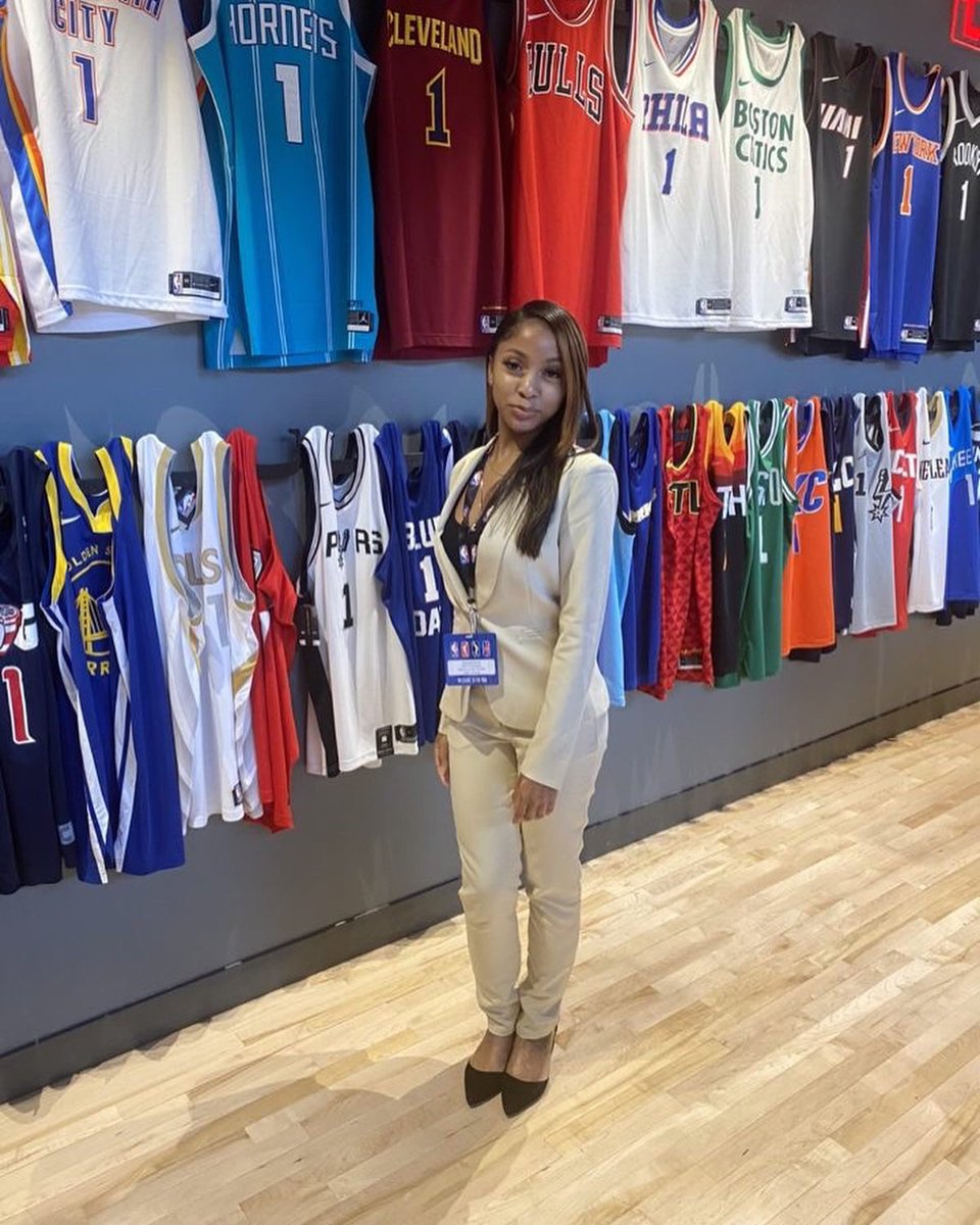 WOP2014_LU's tweet photo. WOP Fridays Summer Edition
Our Diamond, Victoree, got to go to New York to the NBA Headquarters for orientation of the NBA HBCU Fellowship. She is currently interning with the Oklahoma City Thunder. 
#wopfridays 
#wopfridayssummervibes https://t.co/aNTDNfs9rQ