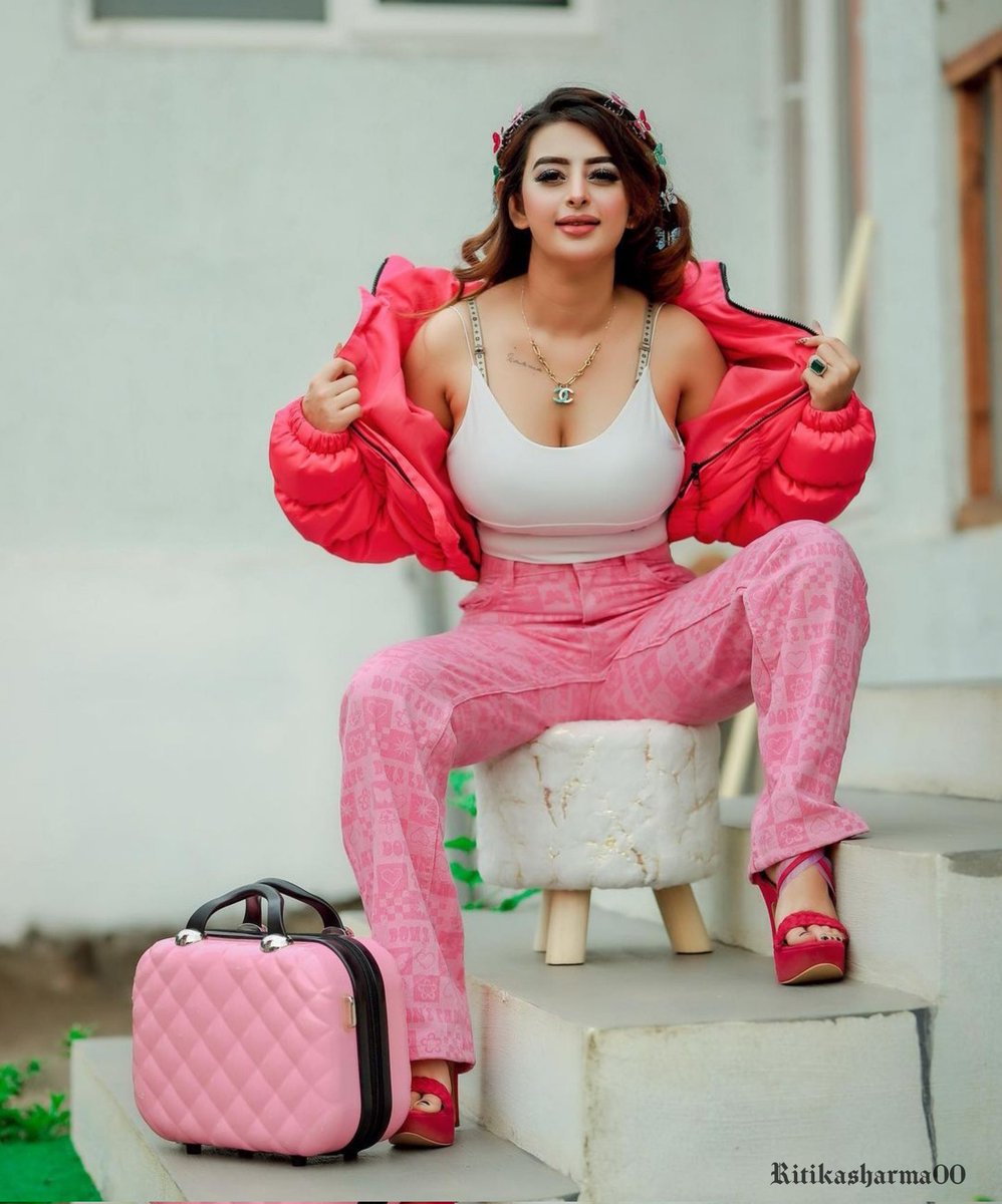 RitikaSharma00's tweet photo. Morning Shoot📸🥀 https://t.co/iuECY3EUwG
