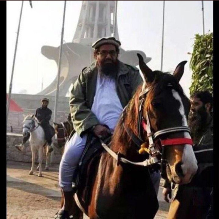 Hafiz saeed is not a terrorist.
He is a true Muslim and Pakistani.
He always talks about Islam and the ideology on which the basis of Pakistan came into the world.
Stop negative propaganda against him.
@HamidMirPAK @MurtazaViews #Hafizsaeed