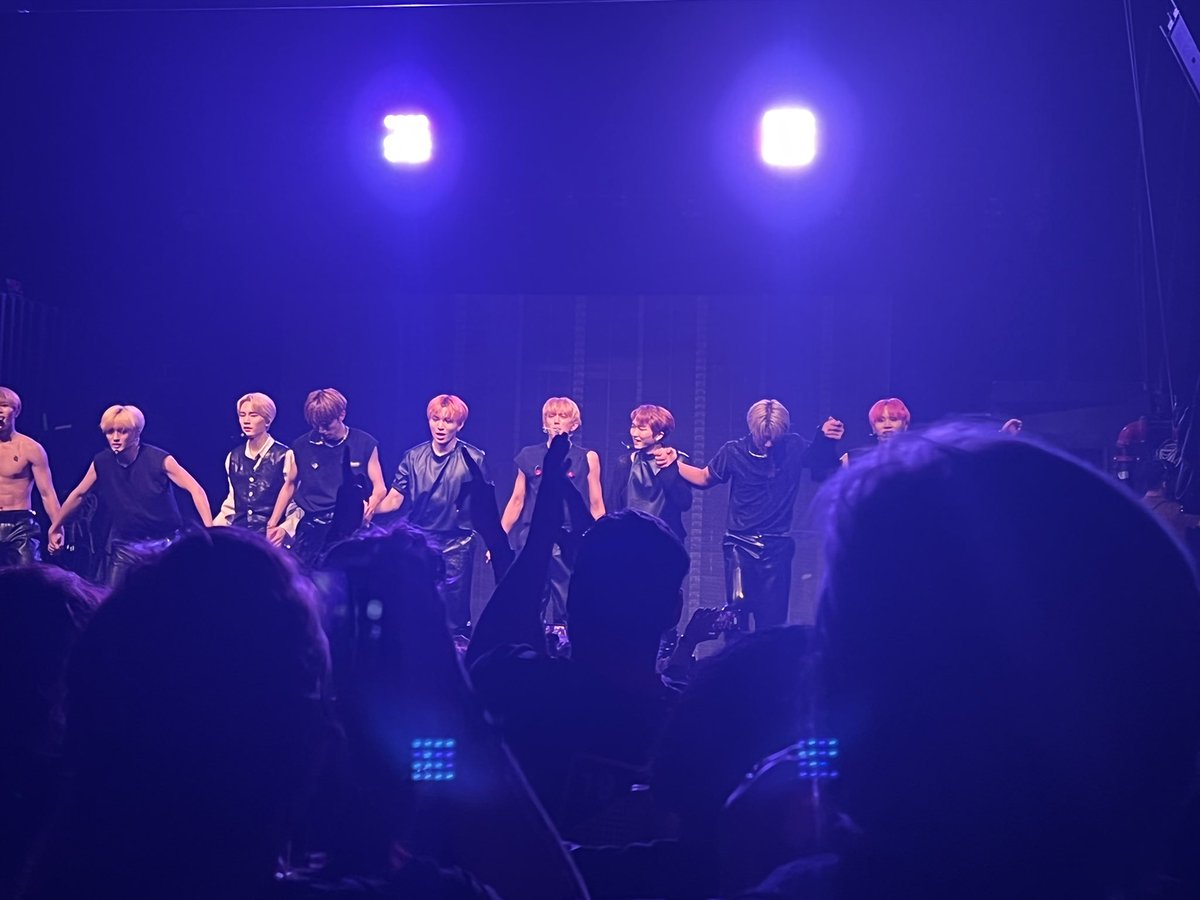GBread432's tweet photo. #DKB #DKBinDEN I still can’t believe that the concert actually just happened and I wasn’t dreaming 😵💫
Amazing concert, Amazing energy❤️ https://t.co/xvXi6o806Q