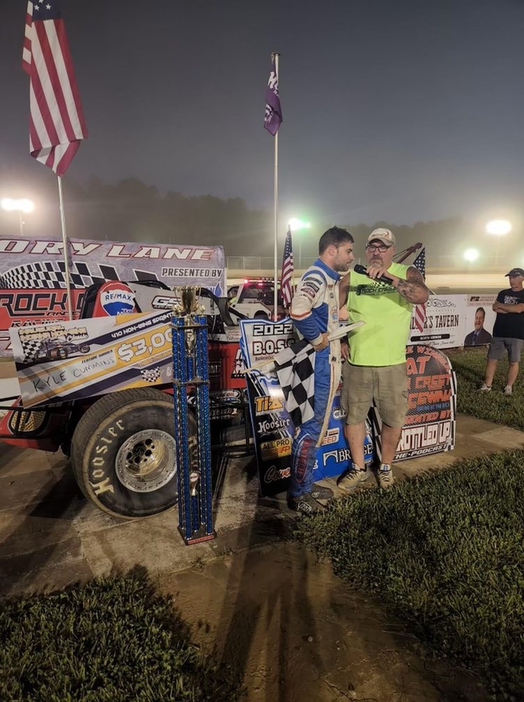 BOSS (@bosssprints) on Twitter photo Kyle Cummins WINS @RockCrestTrack
🥈: <a href="/ICRacin/">Isaac Chapple Racing</a>
🥉: <a href="/OwenTwoSix/">Justin Owen</a>
Next up: <a href="/BurgSpeedway/">Lawrenceburg Events</a> Kyle Cummins WINS @RockCrestTrack
🥈: <a href="/ICRacin/">Isaac Chapple Racing</a>
🥉: <a href="/OwenTwoSix/">Justin Owen</a>
Next up: <a href="/BurgSpeedway/">Lawrenceburg Events</a>