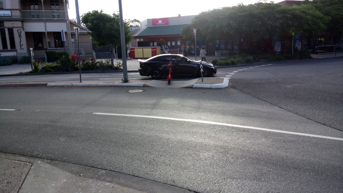 cbdbug's tweet photo. Hey @brisbanecityqld #neuronmobility we are big supporters of Emobility but something needs to be done to prevent scooters from being left like this! https://t.co/I3CouTL9CA