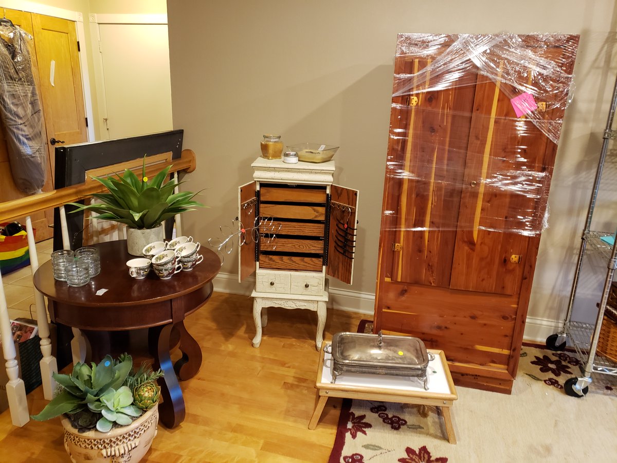 Estate Sale to benefit Eagan Community Foundation minneapolis.craigslist.org/dak/gms/d/sain…