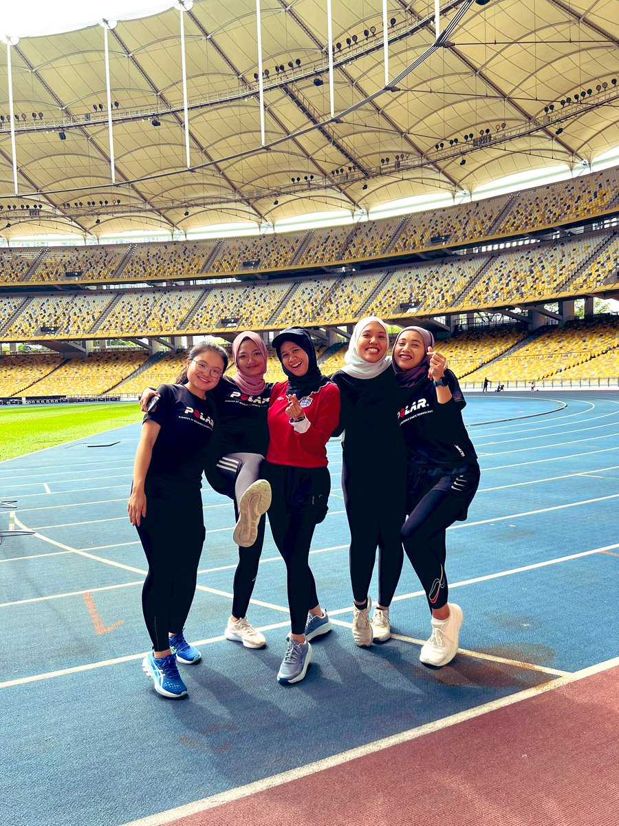 Mai Jellybeans tweet media