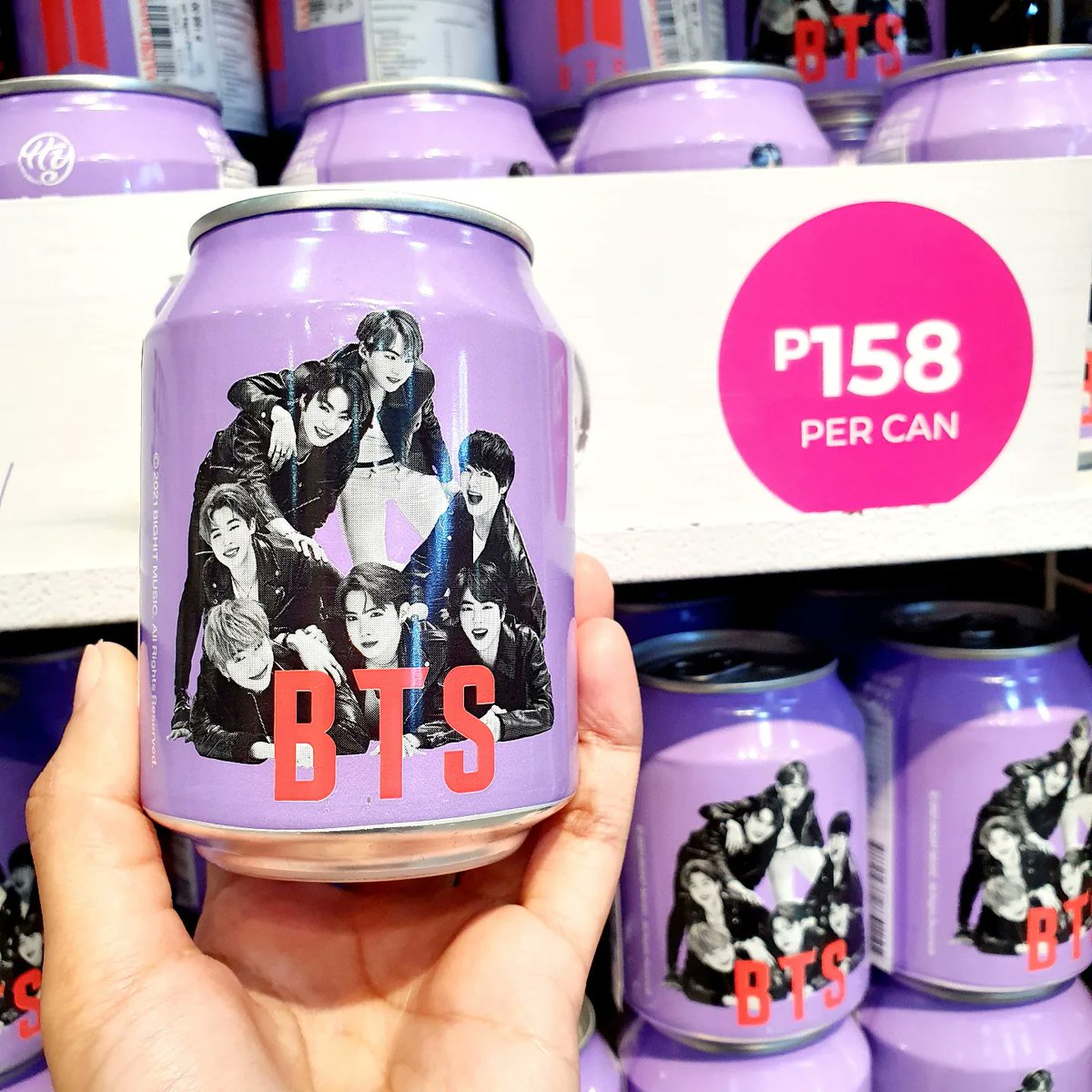 MarketMarketBGC's tweet photo. Great news, ARMYs! BTS Coffee is now available at Daiso Market! Market!πβοΈ
Hurry and get this exclusive canned coffee at the 2/F before stocks run out!
#BTS #BTSCannedCoffeePH #BTSxOrigami #OrigamiPH #FunInTheFinds #iLoveMarketMarket https://t.co/nJdewMAk3w