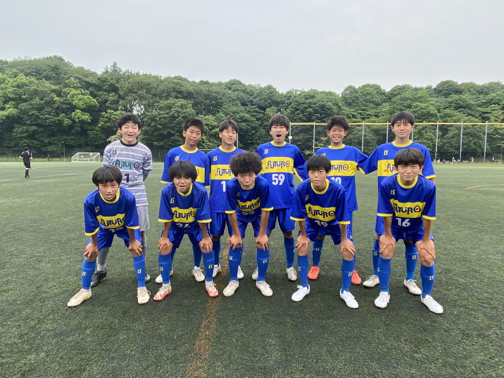 Jfc Futuro ジュニアユース10期生 U14 横浜市長旗杯決勝 Vs Fスタジオレッド 前半0 1 後半0 0 計0 1 U15から託された決勝の舞台でしたが惜しくも敗戦 準優勝という結果に終わりました 気持ちを切替えて明日のリーグ戦も闘おう T Co