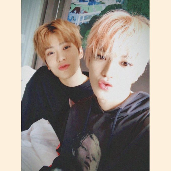 9597jaeyong's tweet photo. Before Jaehyun goes   Before Jaehyun goes 
            to Fiji                              to Milan
             2017                                2022 https://t.co/toJXQ8zgxU