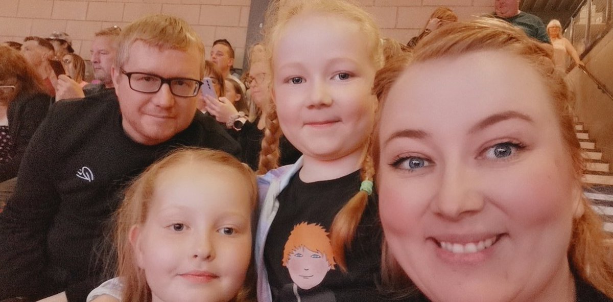 #HelloMyNameis Ashley 😊💙 tweet media