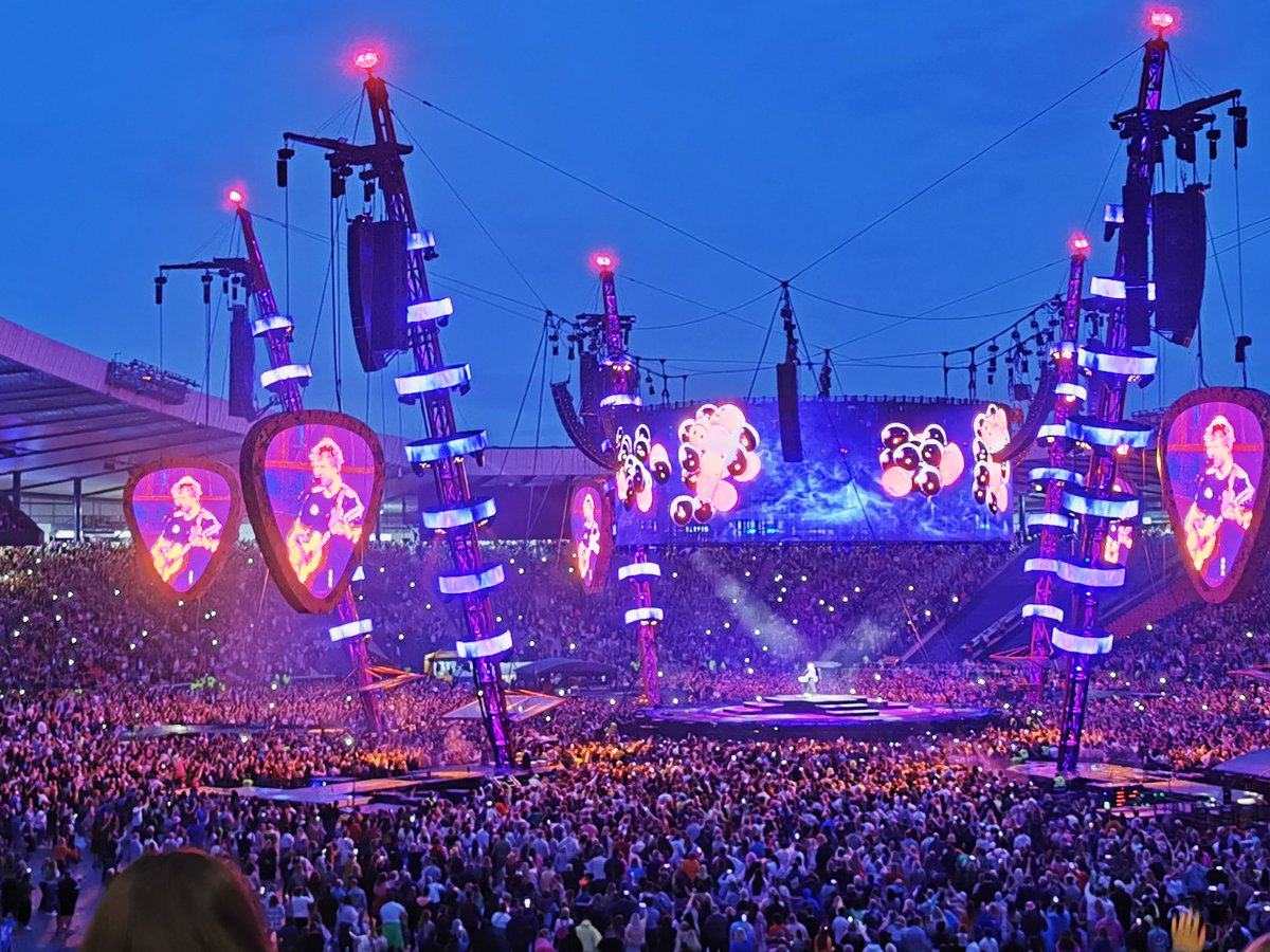 #HelloMyNameis Ashley 😊💙 tweet media