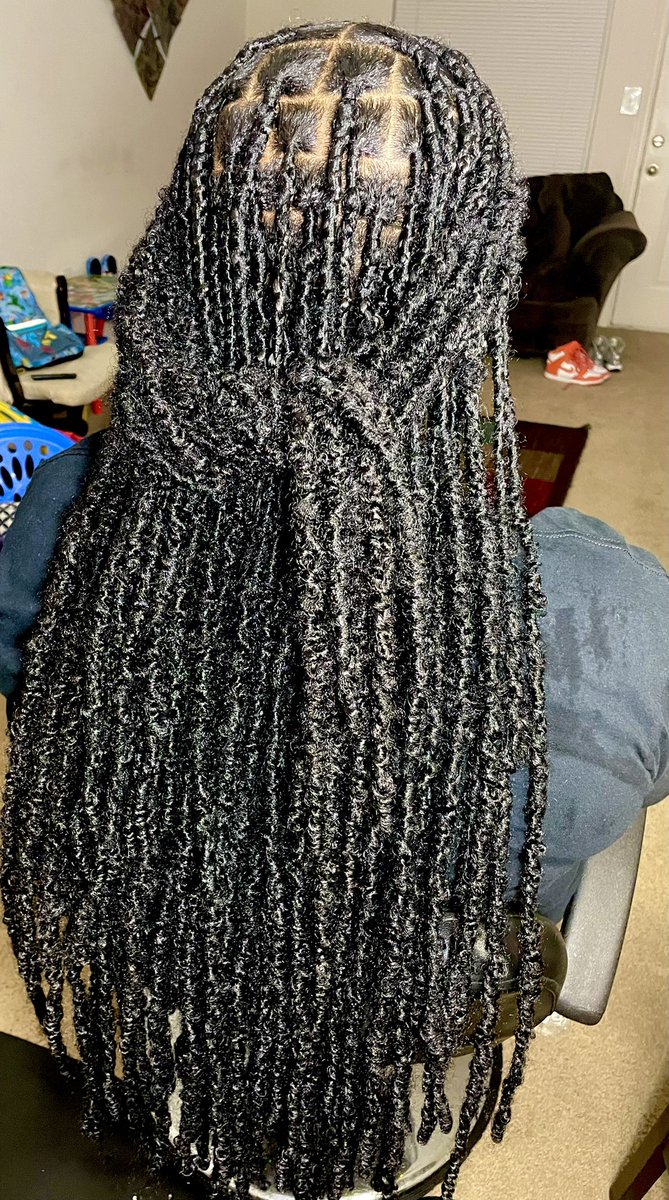 circus_solay's tweet image. Let’s get into this texture 🖤✨ Sarah Bellum #BookTheLook