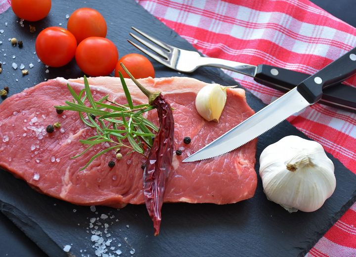 SasasNorthern's tweet photo. Vegans might be calling for less meat consumption, but not the growing middle class 👨‍💼

The increase in population along with the pressure to decrease the agricultural carbon footprint has led to the need for more efficient #meat production 🐄🐐🐑

#animalscience #agriculture https://t.co/p0WruZi0EC