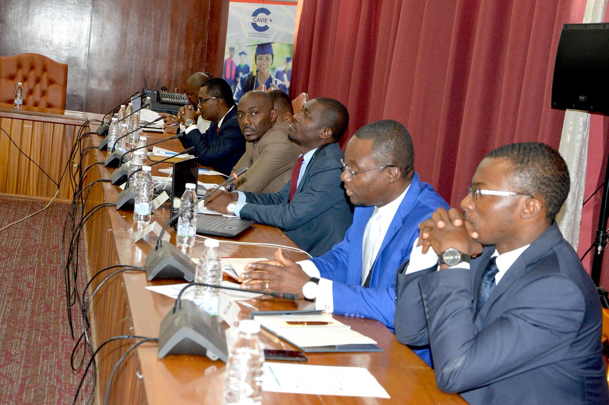 L'ASSEMBLÉE NATIONALE DU CAMEROUN CHOISIT LE CAVIE POUR LA FORMATION ET LA CERTIFICATION DES COLLABORATEURS PARLEMENTAIRES
#IE, #EconomieAfricaine #CAVIE #IPDA