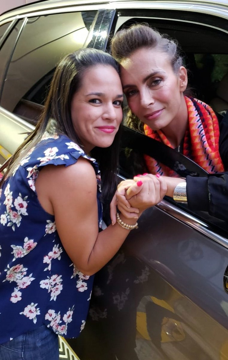 Feliz vuelta al sol <a href="/SashaSokol/">Sasha Sokol</a> que seas muy feliz siempre, gracias por enseñarme tanto, te mereces todo lo mejor de la vida por ese enorme corazón, te abrazo fuerte, siempre contigo 😘 💛