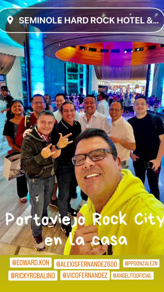 JgEcuador's tweet photo. #PortoviejoRockCity #InThaHouse @MotleyCrue @DefLeppard #poison #JoanJet Concierto en Miami https://t.co/eFsODeLsSO