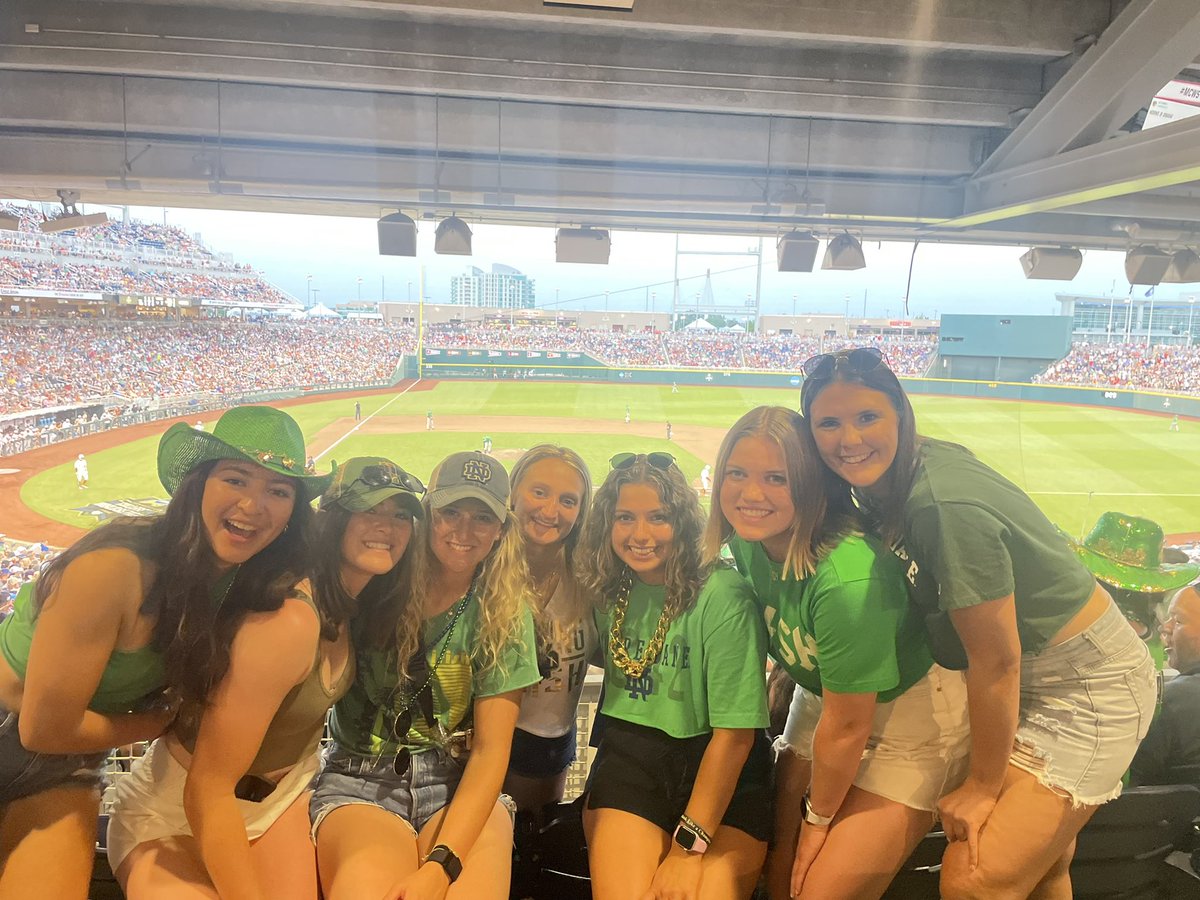 NDsoftball's tweet photo. Irish supporting Irish. Let’s go, boys! 

#GoIrish☘️ https://t.co/mvZIpNMvQH