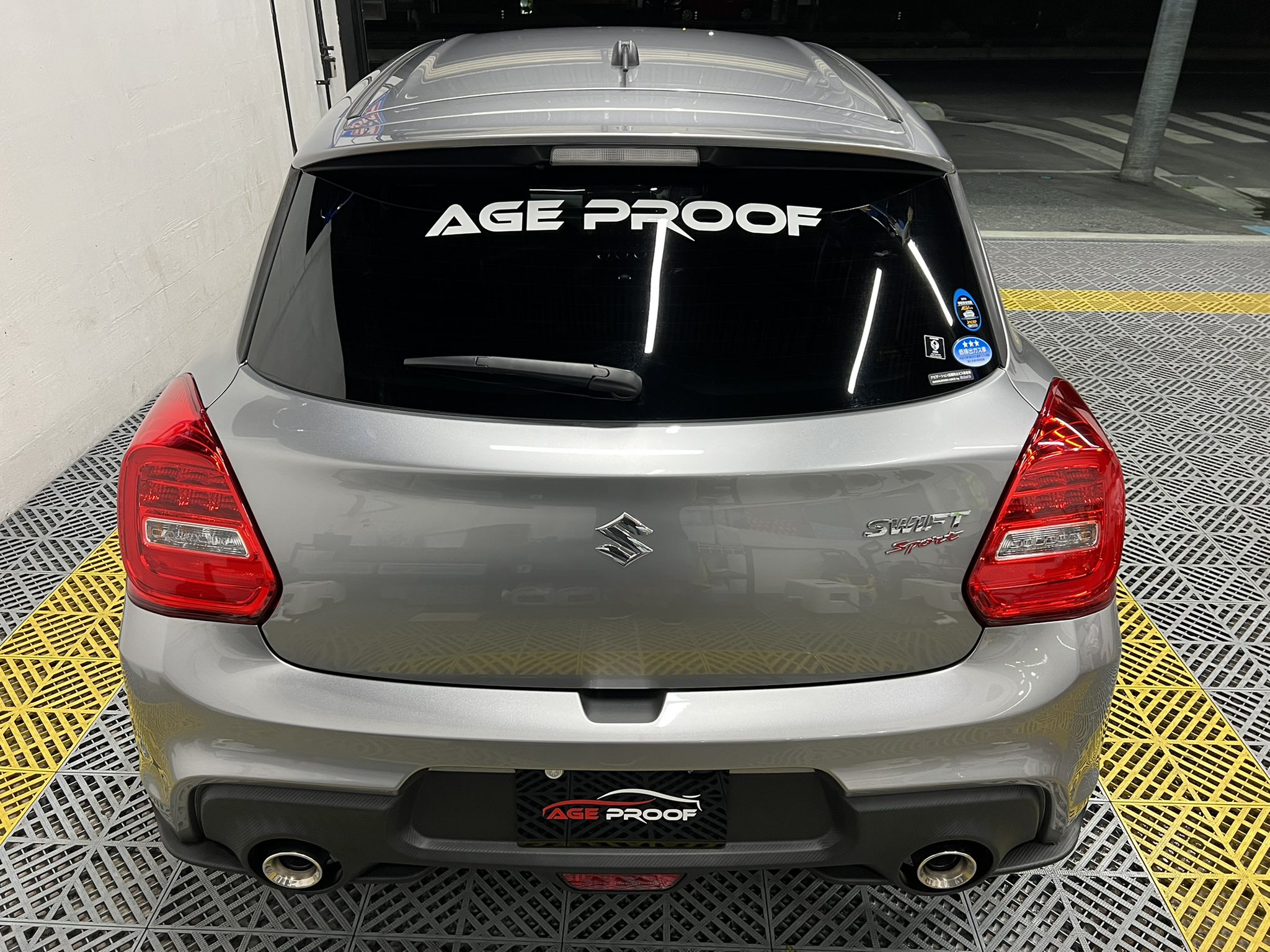 Age Proof スズキ スイフト スイスポ 納車おめでとうございます 欲しい車が手に入って良かったですね 早速刻印しました 笑 またよろしくお願いします T Co Usbqqldruh Twitter