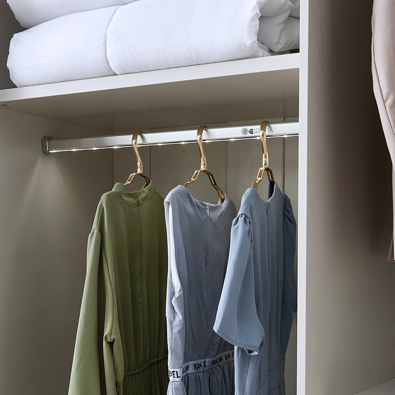 QuanuOfficial's tweet photo. Every time you open the wardrobe, the human body sense light will come into light accordingly.
#wardrobe #bedroomdecor #closet #senselight #interiorfurniture https://t.co/DhOG3gAEgx