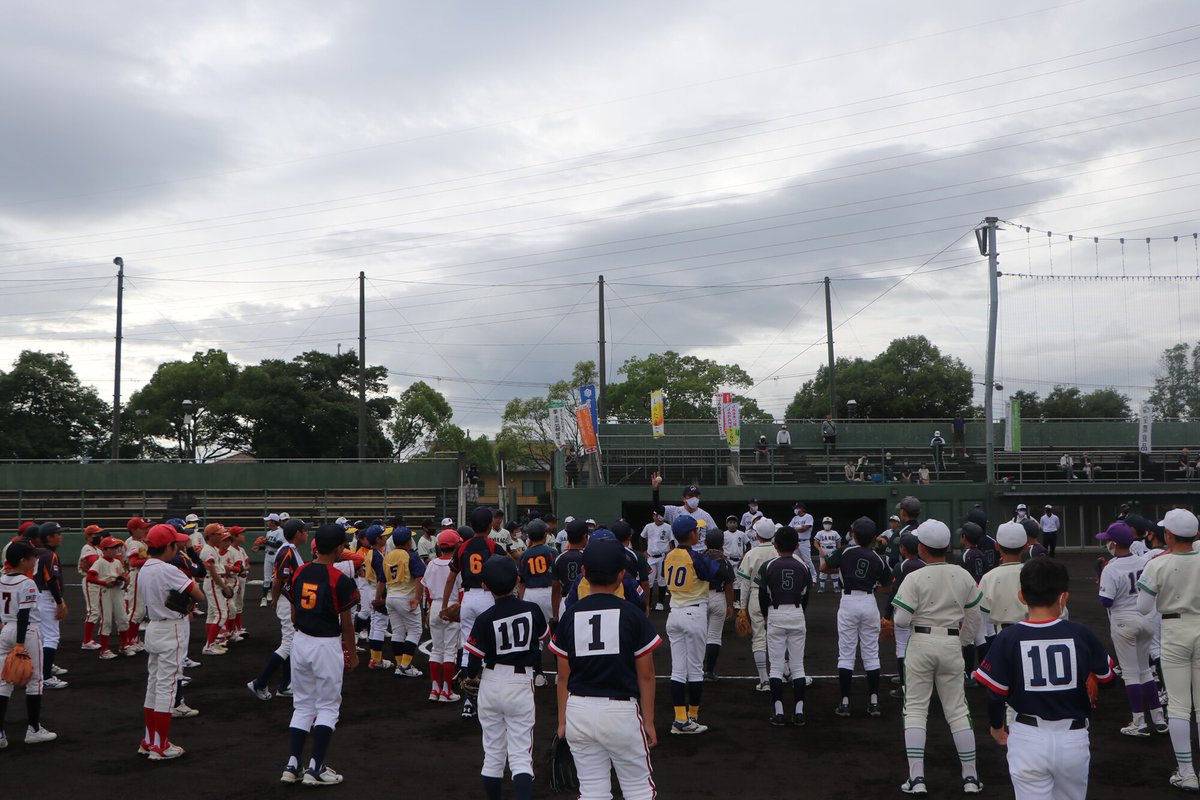 zennoh_sports's tweet photo. JA全農WCBF少年野球教室⚾️和歌山🍊

「投げ方の基本」講習です。荒木講師「いきなり上手にはならない。日々の積み重ねが大事。今日言った事をしっかり意識してやること」

#野球 #少年野球 #野球教室 #WCBF #和歌山県 #和歌山市 #全農 #荒木大輔 #里崎智也 #今岡真訪 #鈴木尚広 #子どもたちの夢を応援 https://t.co/3QZbCLU1h9