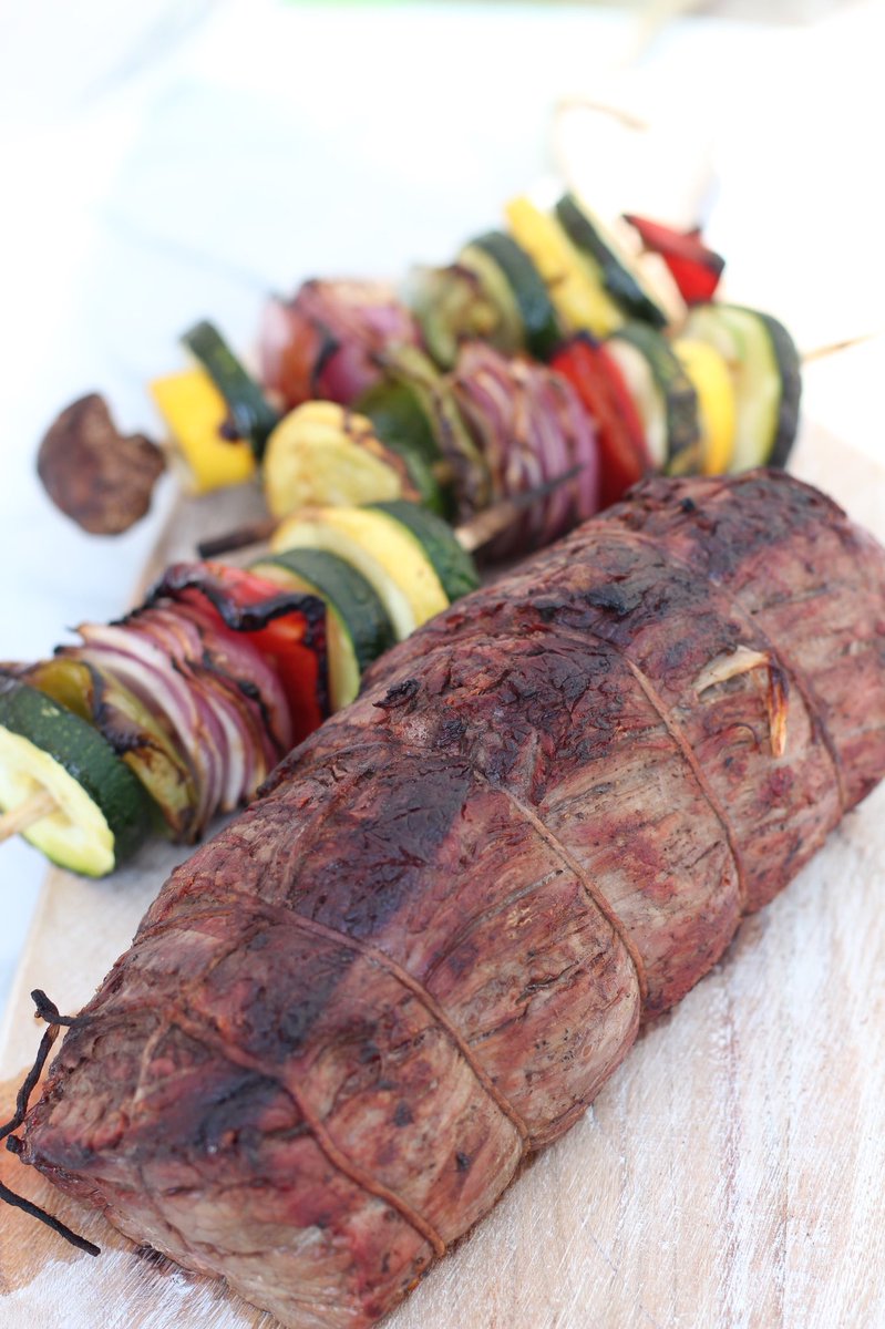 LydiOutLoud's tweet photo. This Grilled Beef Tenderloin is the perfect Father’s Day meal! 😋 https://t.co/5SBd6h0eEm @OHIOBEEF #ohiobeef https://t.co/plENyu1rwX