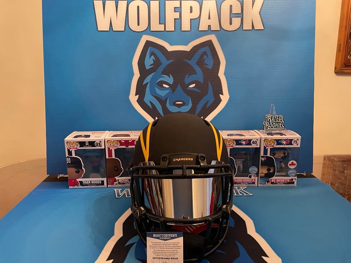 Spennymac84's tweet photo. @gfienberg17 Boltup⚡️⚡️⚡️⚡️Ahhwooo!!!! Wolfpack baby! https://t.co/XPCsCUKo3r
