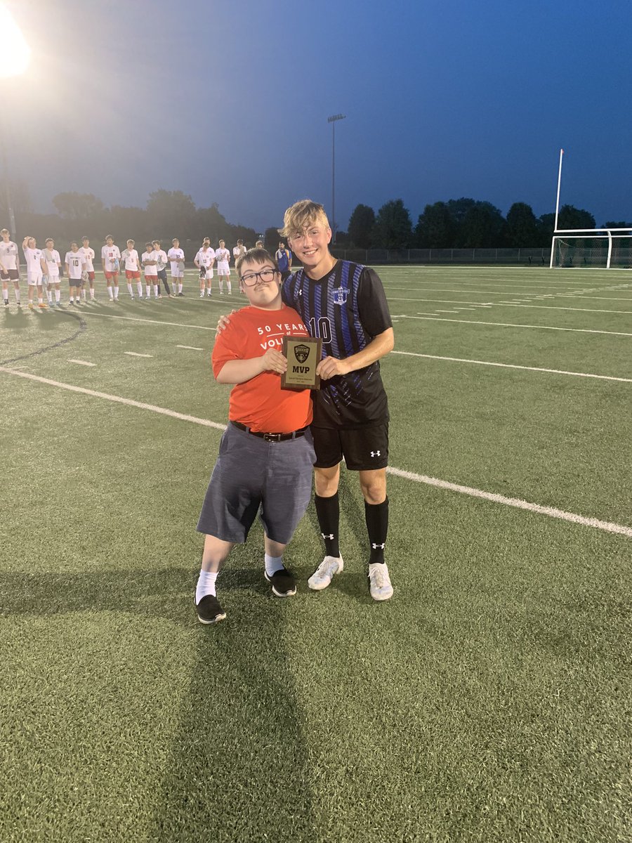 Congrats to Oliver Benson from Bennington on earning MVP honors scoring a 🎩 trick and notching one assist. Team Bland &amp; associates comes away with the 5-3 win over Team Paradise Lawns. Great game to all players and coaches.