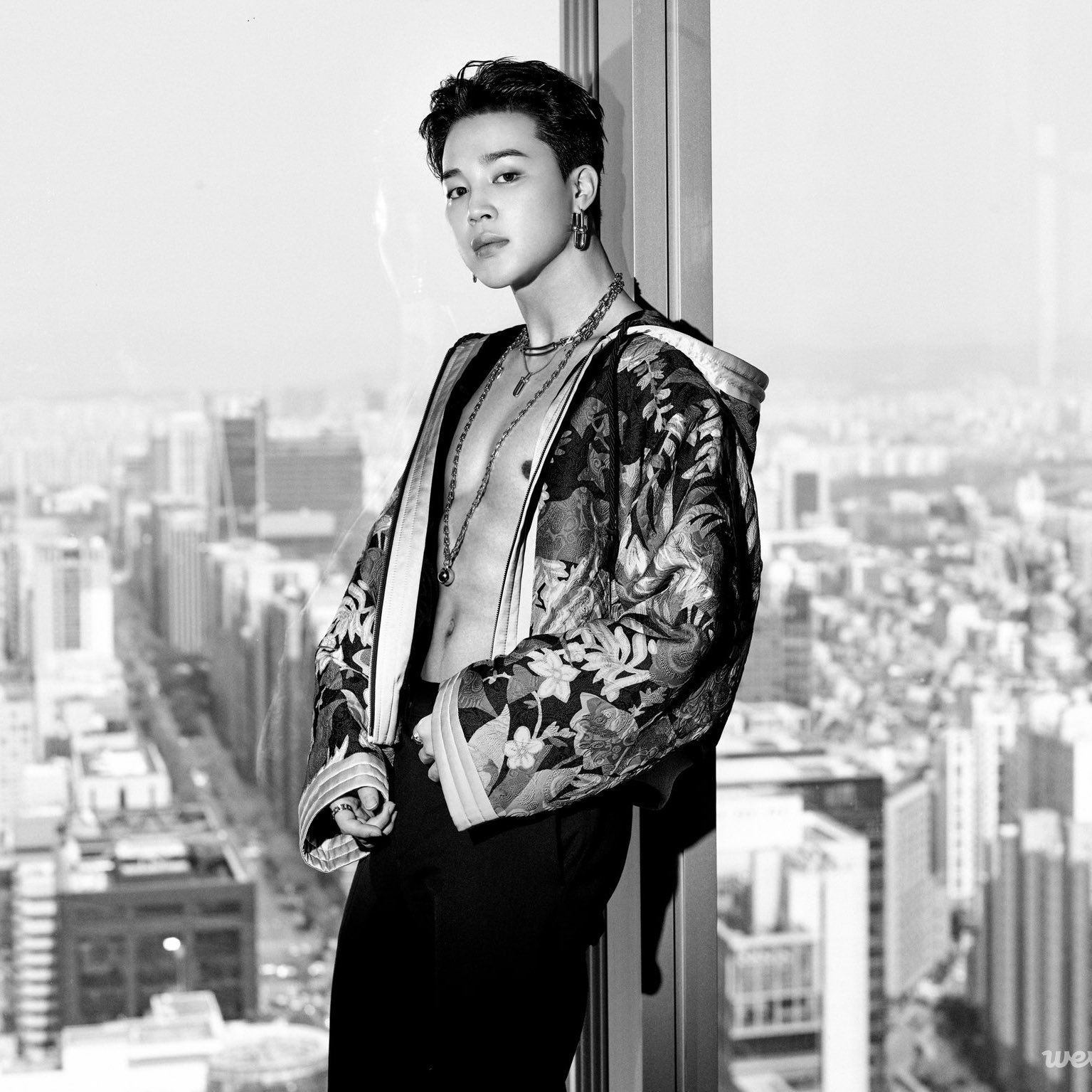 Pop Base X BTS Jimin stuns for Weverse Magazine. https t NjRVbLxebA X