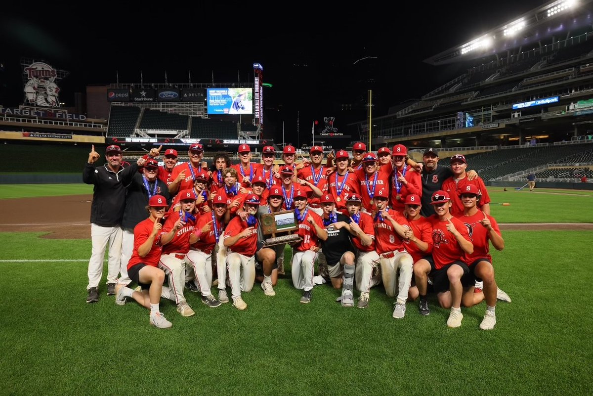Meet Stillwater, the Minnesota State High School League Class AAAA baseball champion for the 2022 season. Congrats to the Ponies. <a href="/MSHSLTim/">Tim Leighton</a> #MSHSL #mshsl <a href="/Stillwater834/">Stillwater Schools</a>