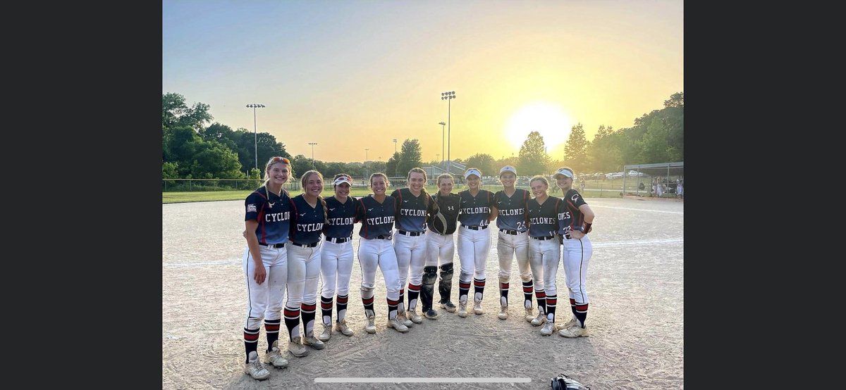 1st bracket play game with a 4-1 over Tennessee Mojo. Girls won their pool 4-0 against teams from Oklahoma, Nebraska, Illinois, Tulsa. These girls are playing through field temps of 110. Represent the 605 with pride ladies! @USFCougars_SB <a href="/OmahaSB/">Omaha Softball</a> <a href="/SDCoyotesSB/">South Dakota Softball</a>  @GoJacksSB