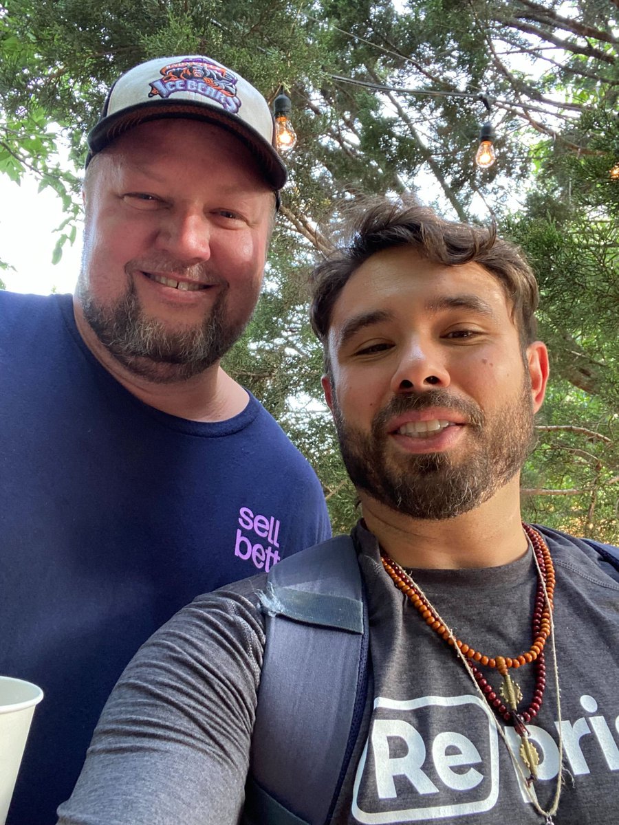 startupjorge's tweet photo. ⚡️ JB Sales does it again in Austin!

It was awesome to see so many revenue leaders coming out yesterday! The SaaS ecosystem in Austin is strong!!! 💪🏾 💪🏾 💪🏾

@GetReprise was thrilled to sponsor w/ @Salesloft, @Proposify, @ZoomInfo, @chilipiper , @vidyard, @DoolyHQ, @AmbitionSales https://t.co/PIPUwoh7S1