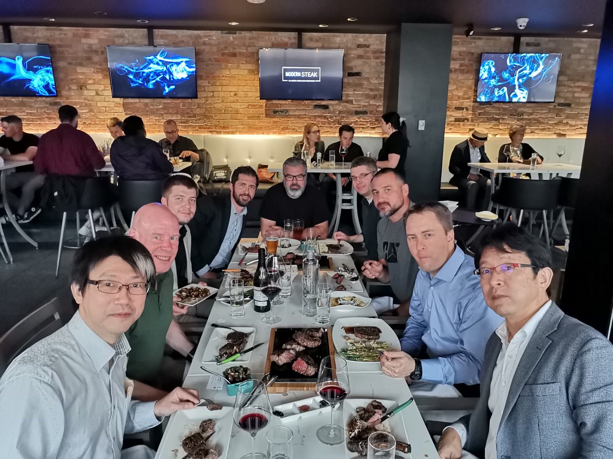 The great Alberta steak dinner after #CCCE2022 @CIC_ChemInst while enjoying the view on Calgary's downtown @jfchimie @ChalifouxGroup @valenta_leos @BodwellGraham @michelgravel6