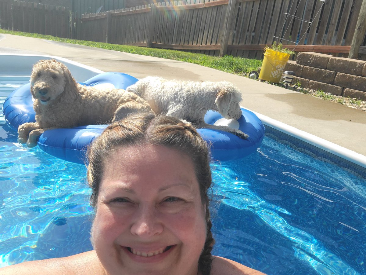 BeckyDollins's tweet photo. Today I pushed myself. 10 miles on the bike (no pic thanks to Murphy hitting the cord &amp; unplugging it), all my stretches &amp; exercises plus a few extra, 8 min on my simply fit board, &amp; 1 hr 15 min in the pool doing my pool exercises!  #beastmodebionicbeck @nkcs_wellness https://t.co/PH42vpozyM