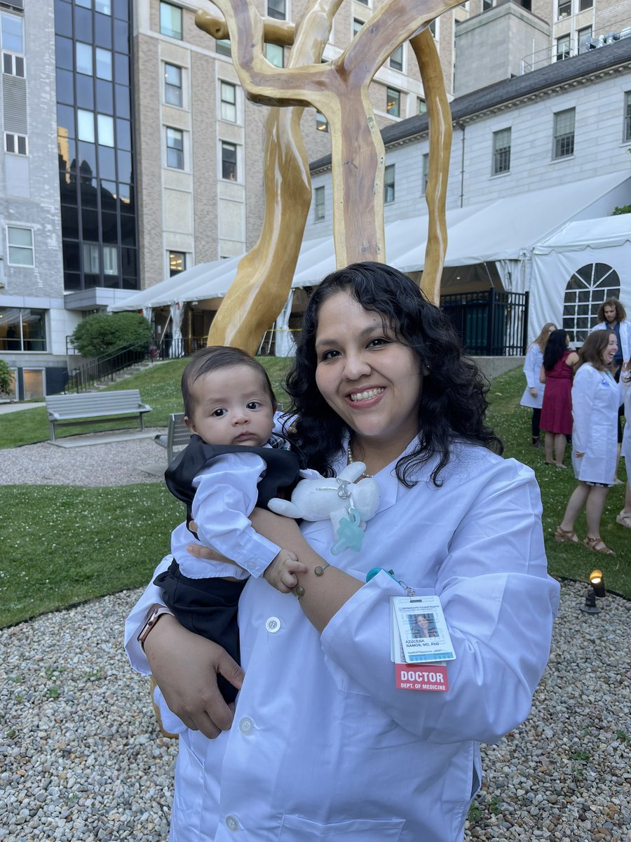 <a href="/MGHMedicine/">MassGeneral Medicine</a>’s youngest PSP intern, Xoaquín 😍😍😍 Having a rough start. Forgot his white coat, pager, and stethoscope today… Jeeze kid. Get it together. This isn’t gonna cut in on the wards. At least he’s a sharp dresser <a href="/mghmedres/">MGH IM Residents</a>
