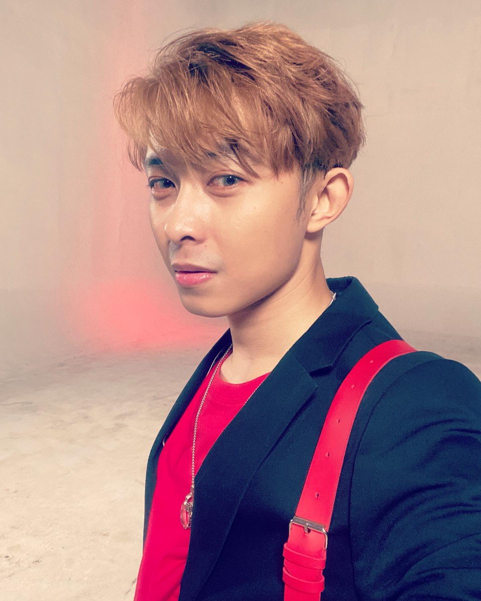 scsentertain's tweet photo. #JEREMY #JEREMY_NEVEL
#NEVEL Number One (Remix) out ,Please Share,Like, and comment 😍 https://t.co/LmnZTvaBD6
@official_nevel
#LIVEN #nevelnumberoneremix #nevelnumberone #ipop #boygroupindonesia #idol #inapop https://t.co/8geHhj5pGg