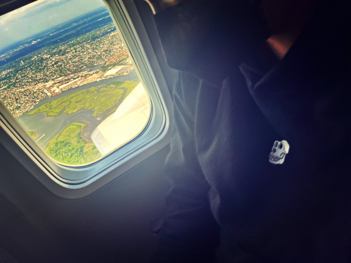 NY - we’re here and we ready for you! Warm up for all the amazing events starts now🤘#Apefest #ghxst #doodles #WoW #10ktf #coolcats #nypride <a href="/AndrewDangerBui/">bumanchu.eth</a> <a href="/AndyRed_/">Andy Red</a> <a href="/taybagu/">Taybag 🍌</a>