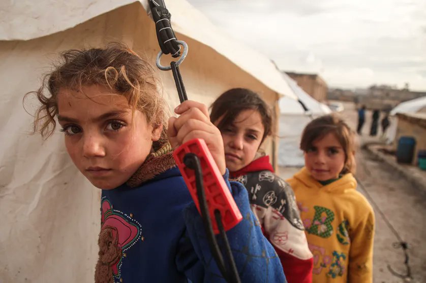 FC_actu's tweet photo. Plus de 100 millions de personnes déracinées par la guerre, les persécutions et les violations des droits humains en un peu plus d'une année. Constat du @Le_HCR, renforcé par la guerre en Ukraine, des pénuries alimentaires et la crise climatique.
https://t.co/ql395nYXV7 https://t.co/2lS8nVZE1A