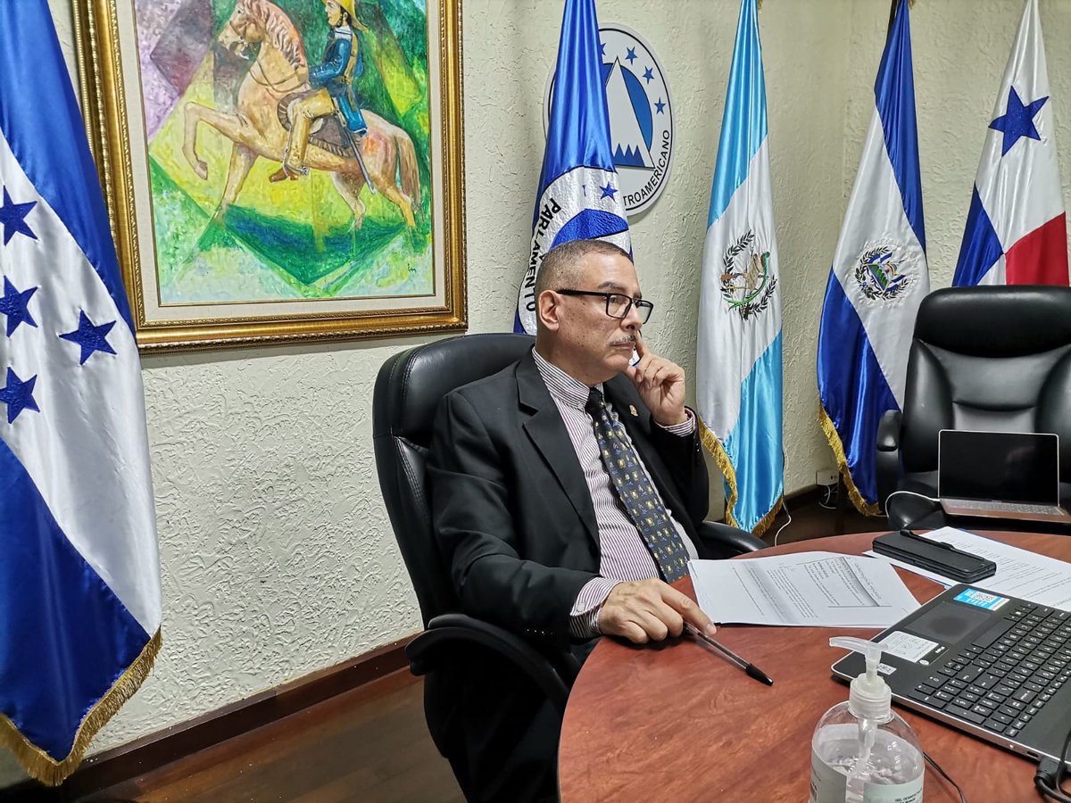 PARLACEN's tweet photo. En Honduras se desarrolla período de sesiones de Junta Directiva @PARLACEN  encabezadas por Vicepresidente HD Engels Pineda, con amplia agenda previa a Sesión Plenaria de junio, que incluye diferentes actividades programadas https://t.co/aGuPPIlgmM